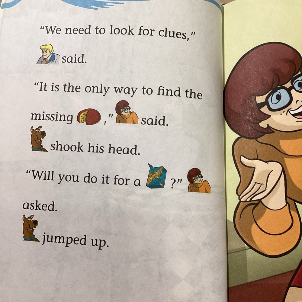 Three Book Bundle with Scholastic Scooby Doo - Picture 3 of 11